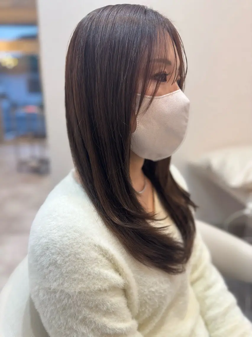 セミロング レイヤーカット カット ヘアカラー 縮毛矯正 トリートメント 伴藤 寿男のヘアスタイル