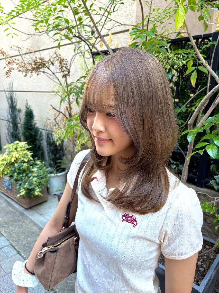 ロング カラー ベージュカラー ブリーチ ヘアカラー トリートメント 植野 さくらのヘアスタイル