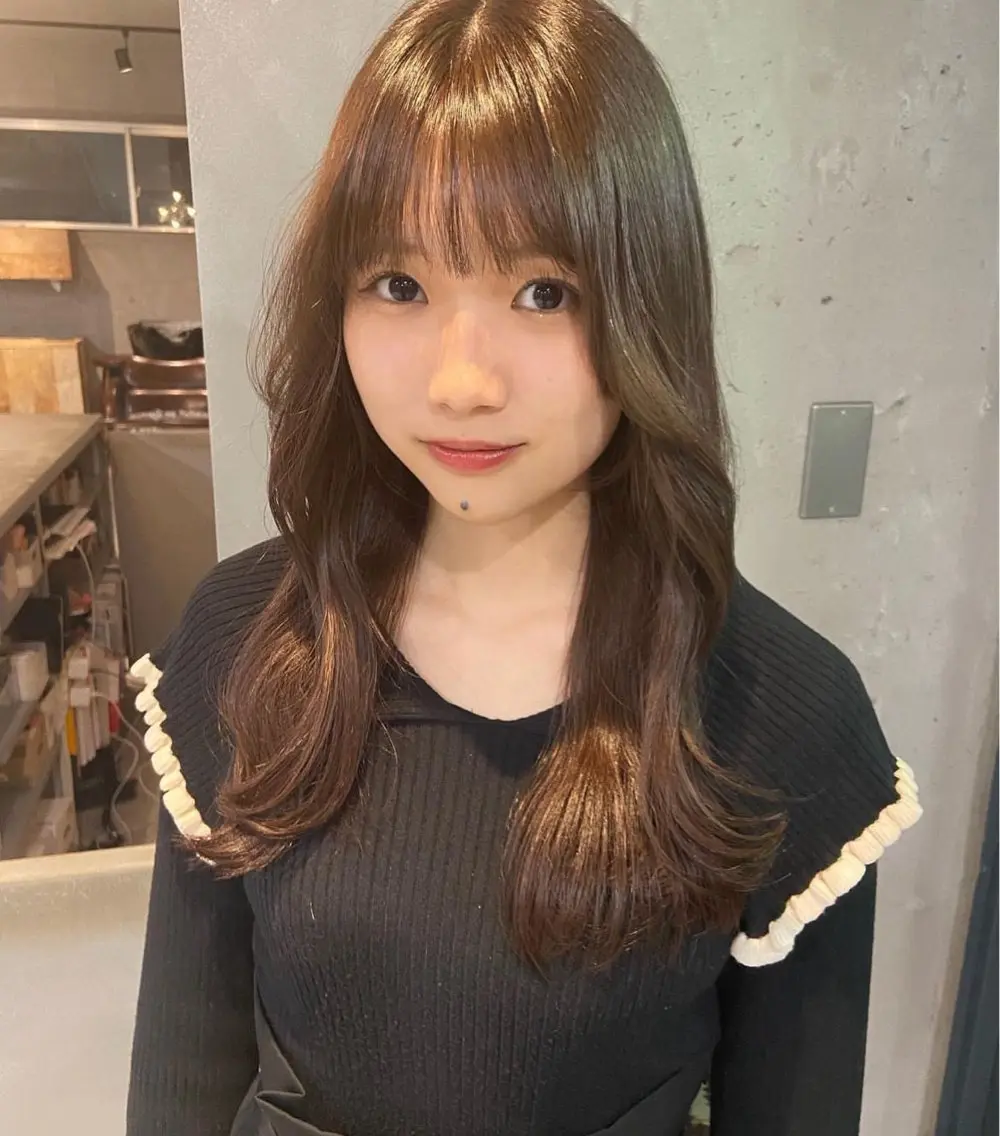 ロング 顔周りカット レイヤーカット tamakawa hinaのヘアスタイル
