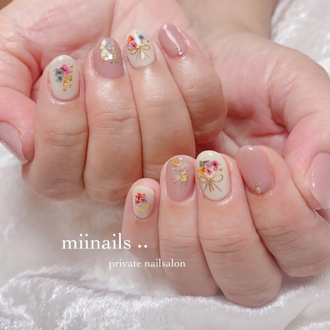 ネイル フレンチネイル 韓国ネイル ワンホンネイル ハンドネイル nailsalon miinailsのネイルデザイン