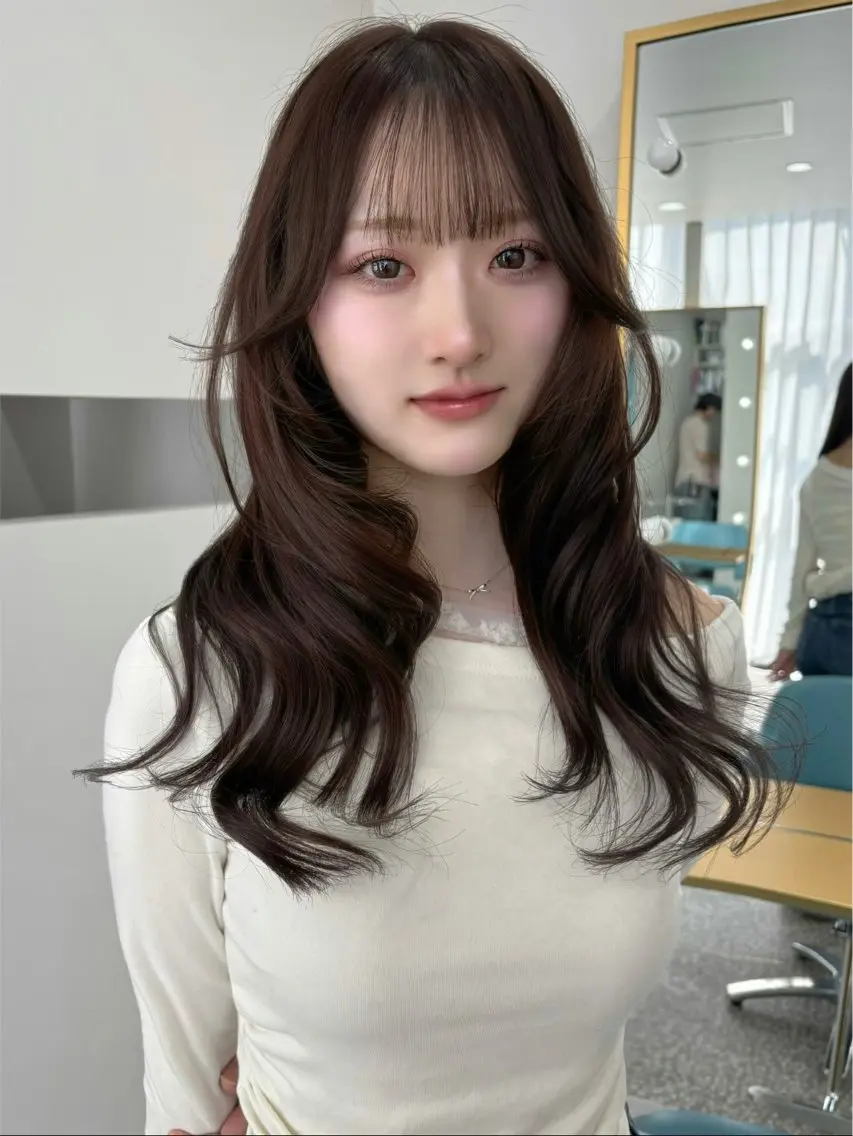 ロング カラー ベージュカラー ブラウンカラー 透明感カラー 韓国風ヘア レイヤーカット カット ヘアカラー トリートメント 透明感カラー Nau🎀のヘアスタイル