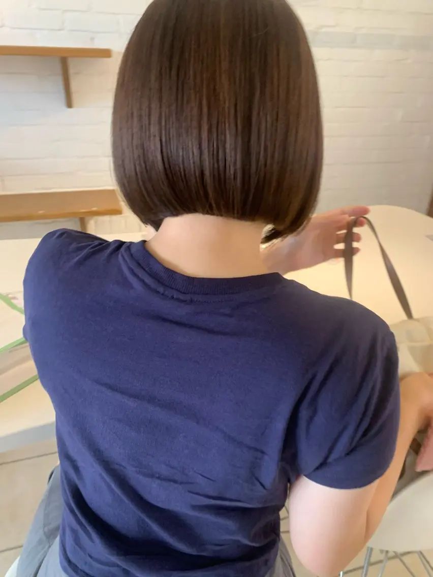 ショート 切りっぱなしボブ ボブ 澤田 しおりのヘアスタイル