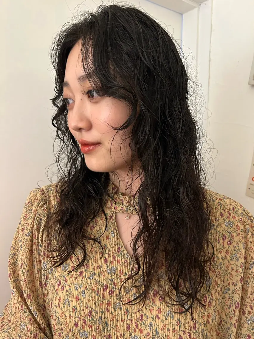 セミロング パーマ セミロングパーマ レイヤーカット カット パーマ maho/垢抜け パーマカラーのヘアスタイル