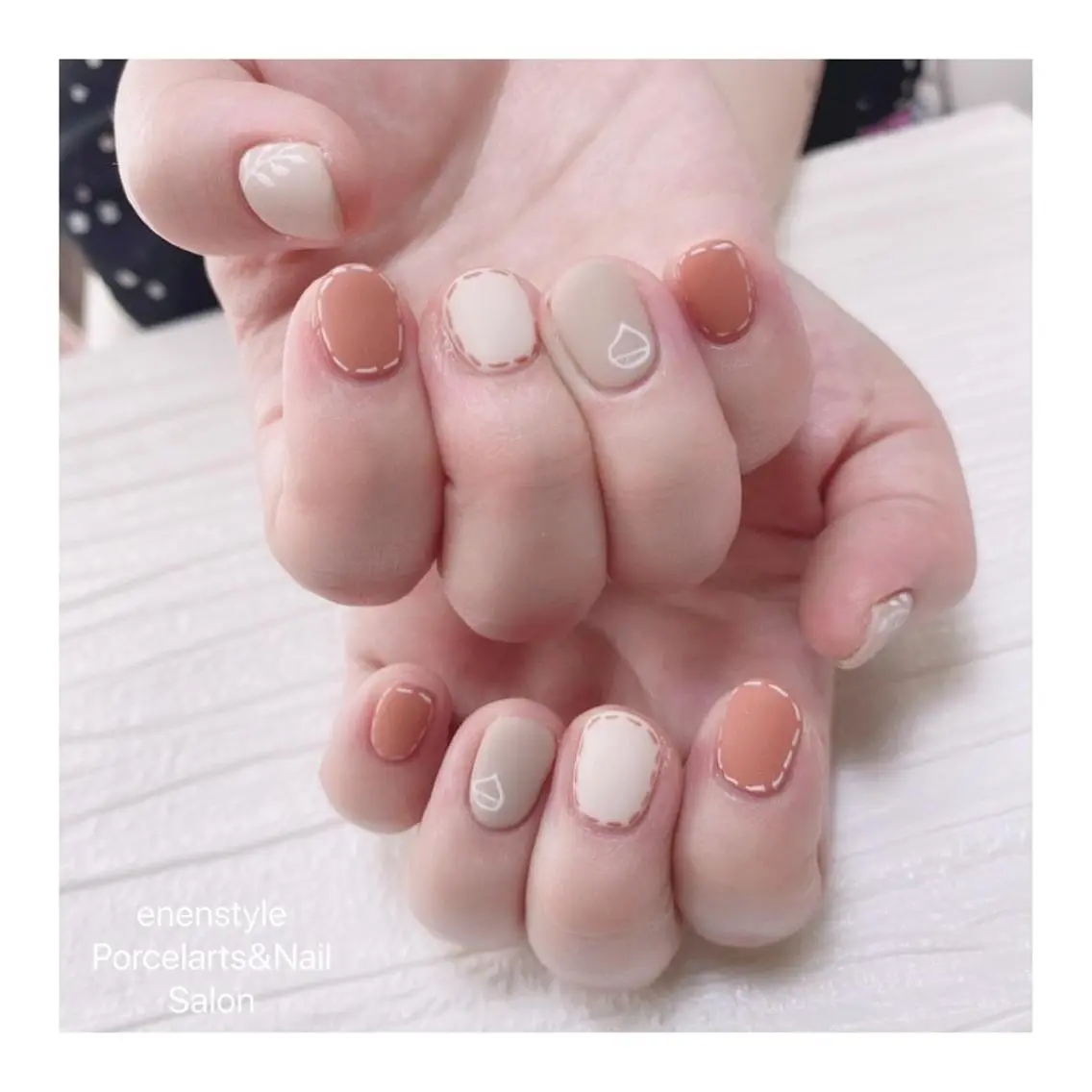 ミディアム ネイル 🐾enen style 🐾のネイルデザイン
