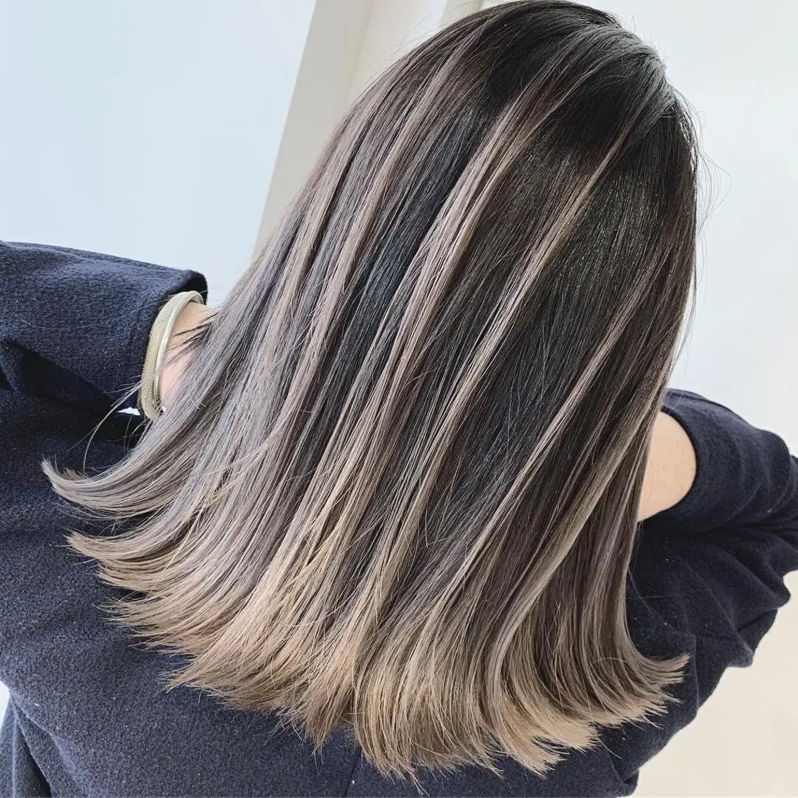 カラー バレイヤージュ LINOET名古屋 ブリーチ/ハイトーンのヘアスタイル