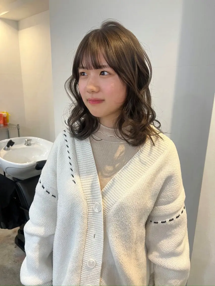 ミディアム カラー ベージュカラー ブリーチ ブラウンカラー ケアブリーチ 透明感カラー カット ヘアカラー トリートメント kanami/ 中崎町美容室のヘアスタイル