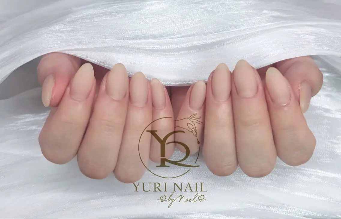 ネイル ハンドネイル フットネイル ハンドケア YURI Nail NARITAのネイルデザイン