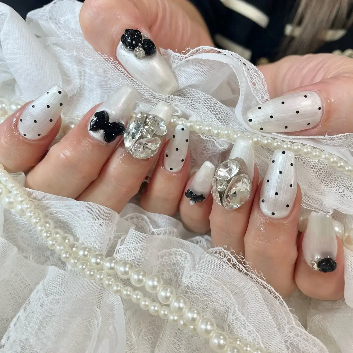 ネイル ドット ガーリー 韓国ネイル 持ち込み リボン 🎀AYAKO 🎀中韓ネイルのネイルデザイン