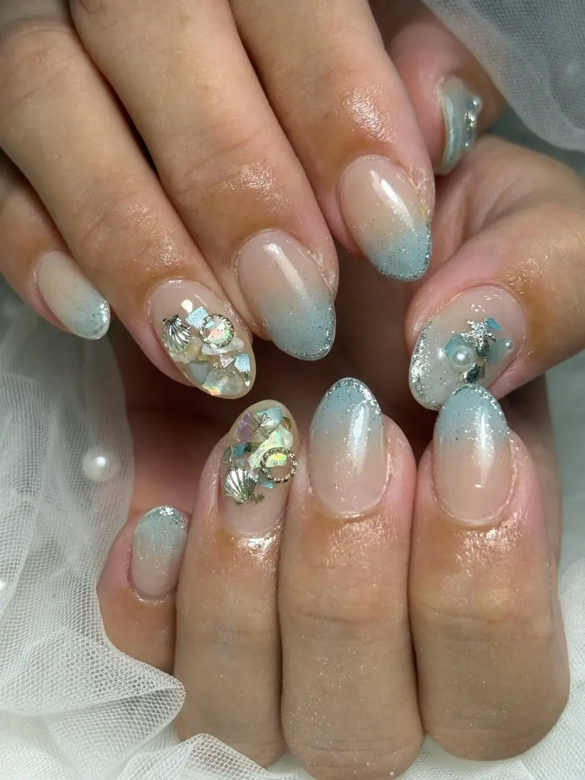 ネイル ハンドネイル フットネイル ✴︎ Delightのネイルデザイン