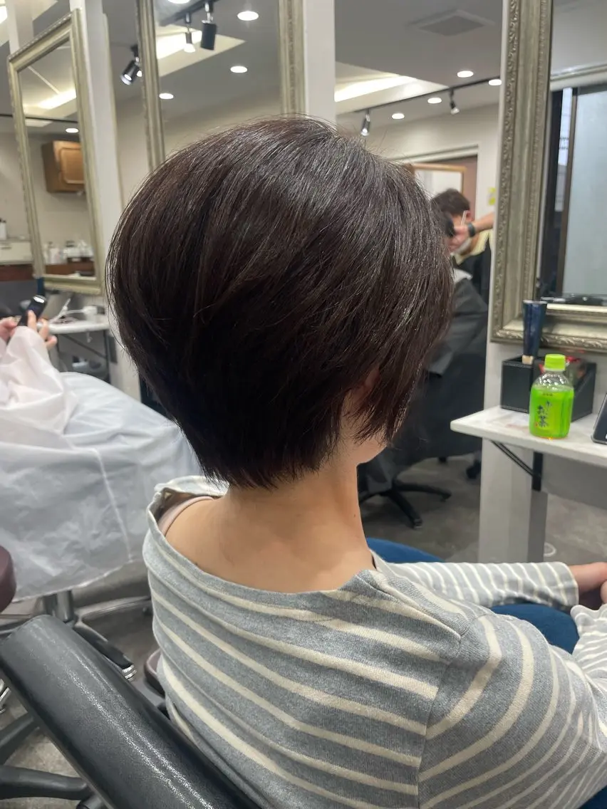 ショート カット ヘアカラー トリートメント 五十嵐 満梨奈のヘアスタイル