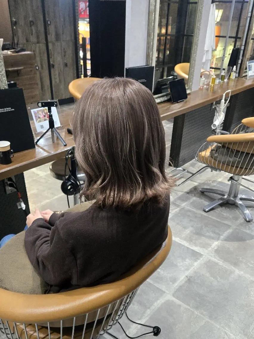 カラー ブリーチ 鶴ヶ峰ショート・ボブ 🎀渡邊 愛結🎀のヘアスタイル