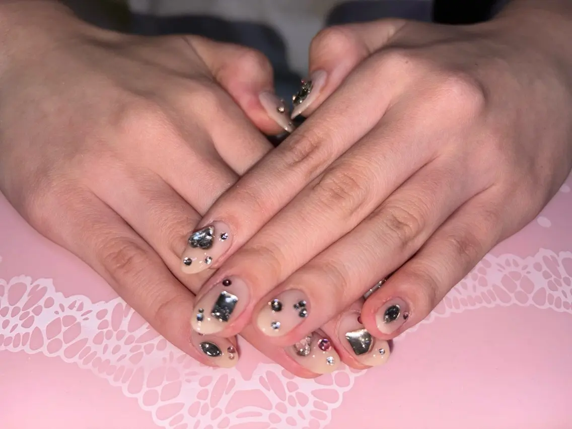 ネイル VENUSBELT しま🐆のネイルデザイン