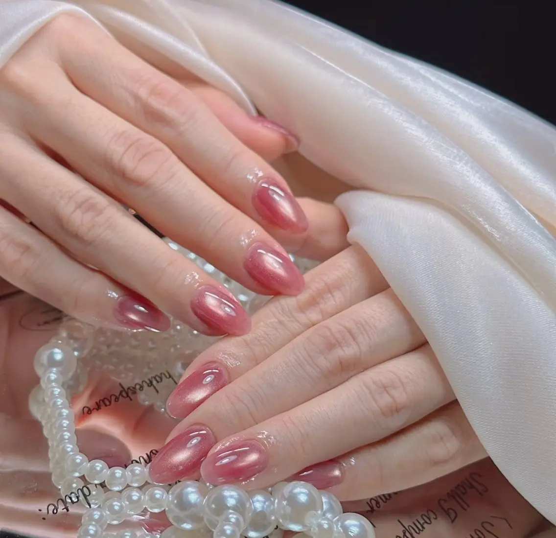 ネイル べっ甲ネイル チークネイル 成人式 長さ出し フラッシュネイル ハンドネイル ハンドケア For you. Nail Salonのネイルデザイン