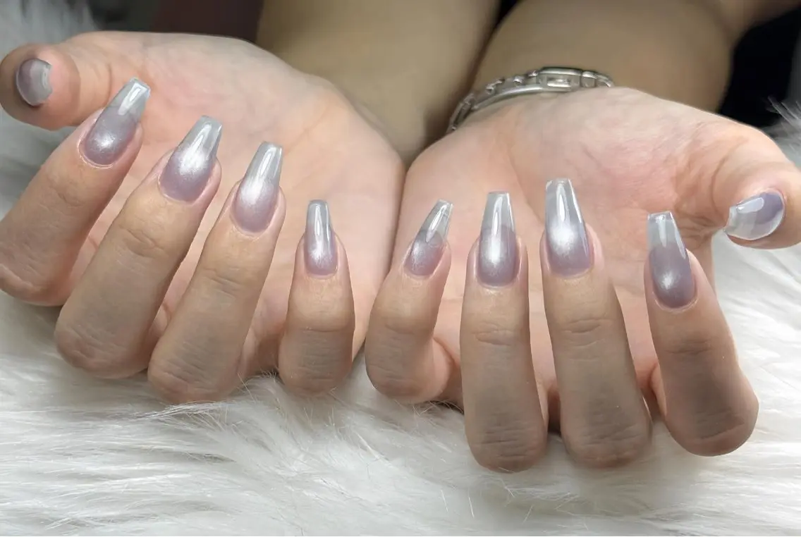 ネイル アートネイル ボルドー フレンチネイル ジェルネイル 氷ネイル・うるうるネイル ハンドネイル Yuki Nailsalonのネイルデザイン