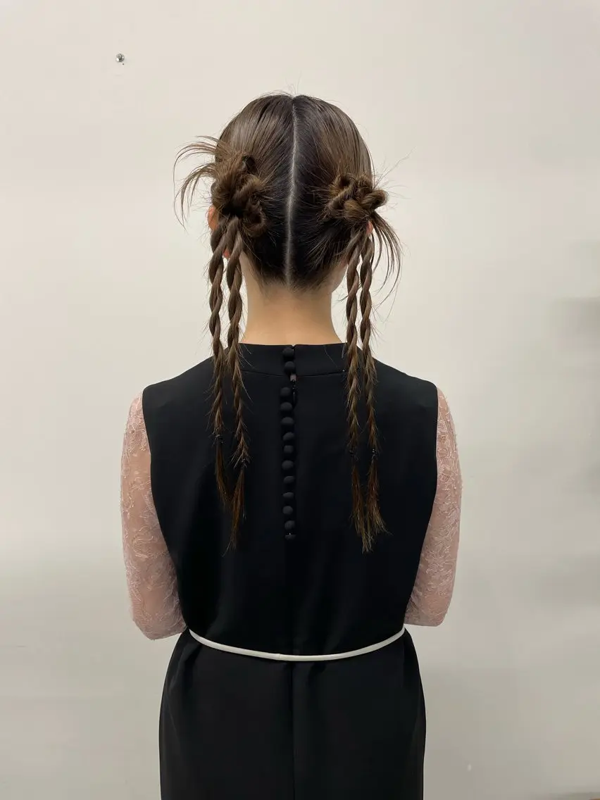 ヘアアレンジ オカモト ミユウのヘアスタイル