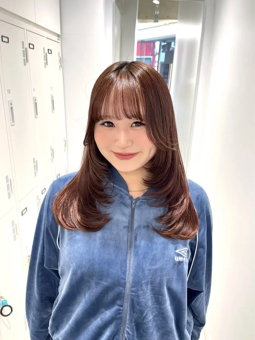 ロング カット 🇰🇷韓国ヘア🎀 レイヤー🤍MOEのヘアスタイル