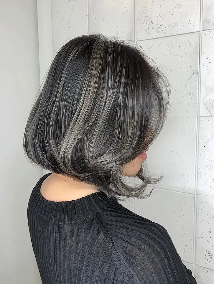 カラー 束感まつぱ🫧 なつき🫧のヘアスタイル