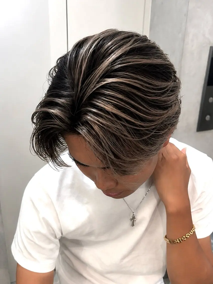 ショート カラー メンズ メンズバレイヤージュ バレイヤージュ レイヤーカット メンズバレイヤージュ 中野裕介のヘアスタイル