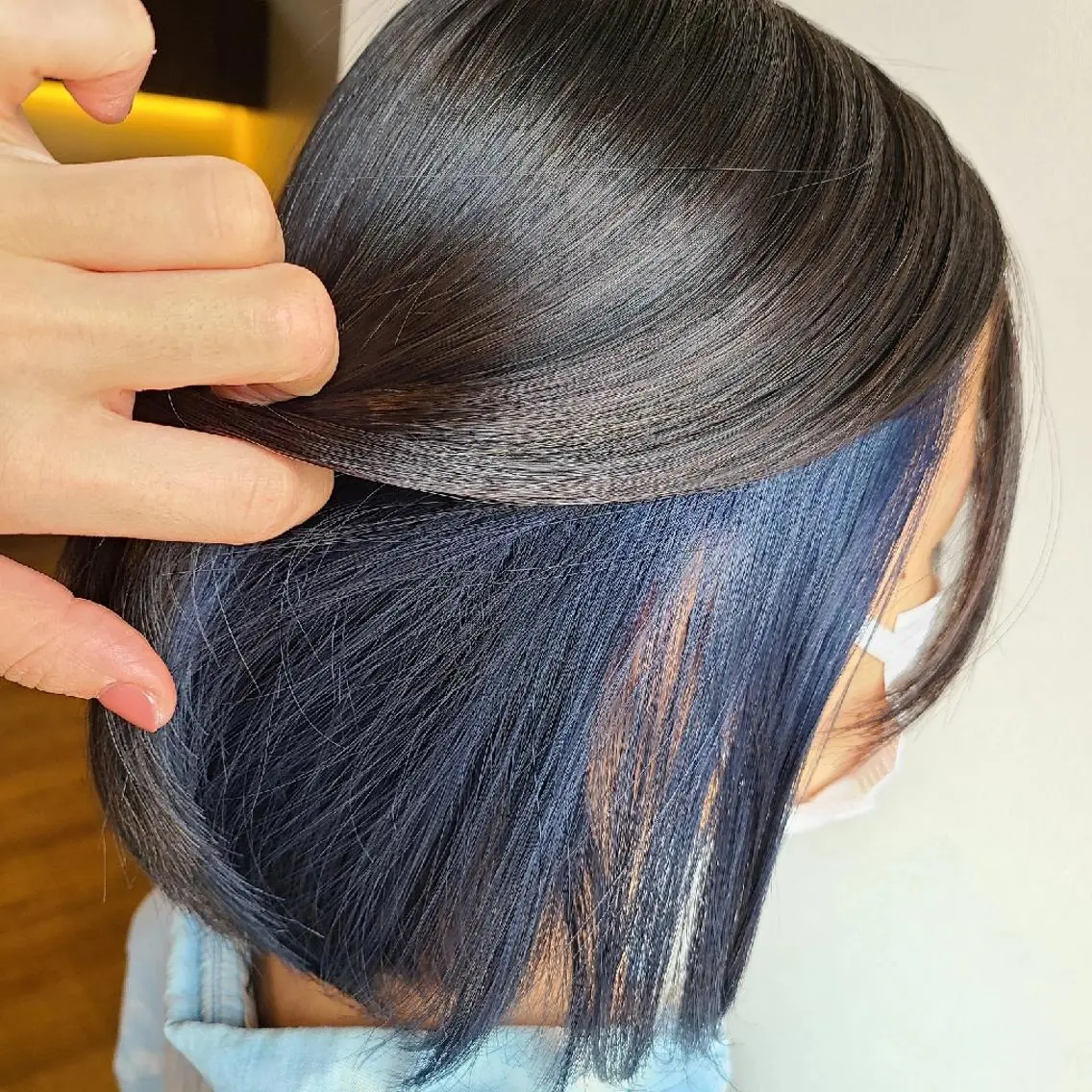 ショート カラー ブルーカラー インナーカラー シルバー 西田 理沙のヘアスタイル