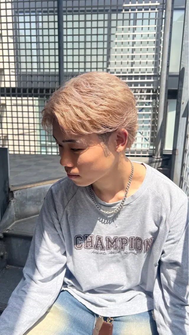 ショート ヘアカラー 池田 亮雅のヘアスタイル