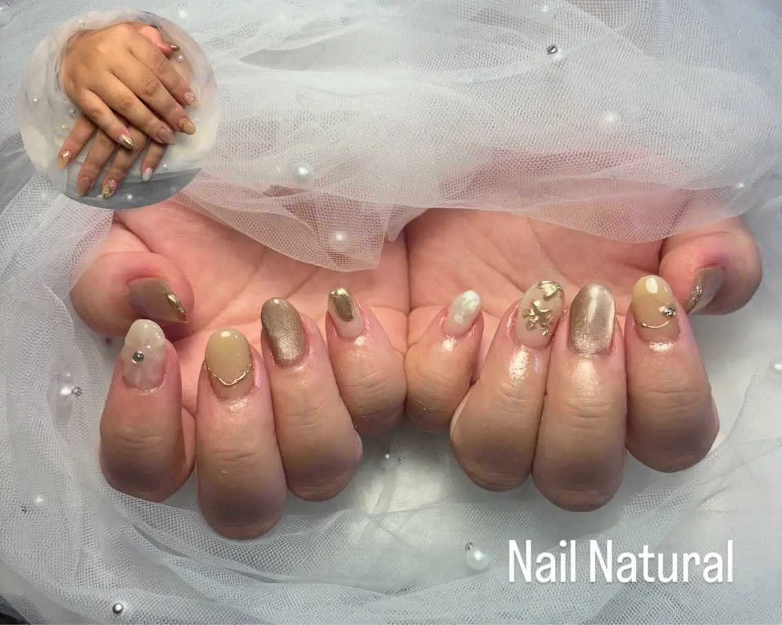 ネイル フラッシュネイル フットネイル フレンチネイル ジェルネイル ガラスフレンチ ハンドネイル Nail salon Natulalのネイルデザイン