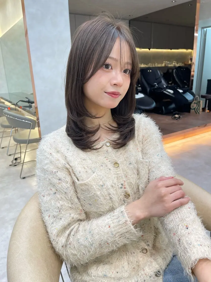 ミディアム 髪質改善 カット ヘアカラー トリートメント 失敗しないレイヤー/ 顔まわり☀️しゅうとのヘアスタイル
