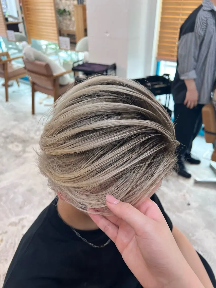 ショート カラー メンズ メンズバレイヤージュ バレイヤージュ レイヤーカット カット ヘアカラー バレイヤージュ/ シャドウルーツ/安室のヘアスタイル