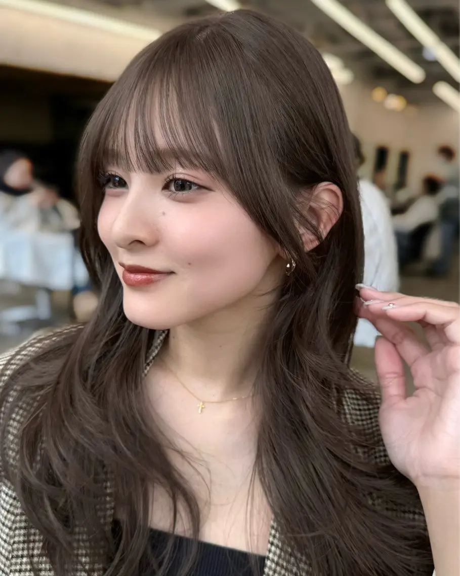 ロング カラー 透明感カラー グレージュ シアーグレージュ 顔周りカット カット ヘアカラー トリートメント レイヤー🩰髪質改善 /透明感/kanaのヘアスタイル