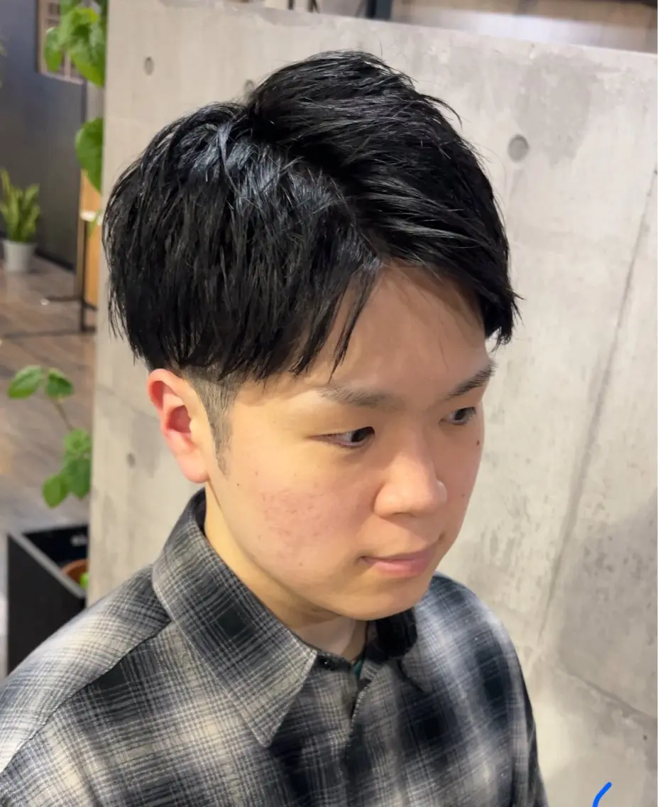 メンズ メンズ縮毛矯正 🎖アジマ リョオのヘアスタイル