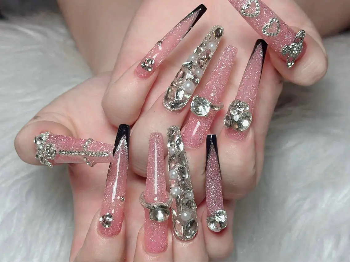 ネイル オーロラネイル フットネイル フレンチネイル ジェルネイル ガラスフレンチ ハンドネイル KITTY nailsのネイルデザイン