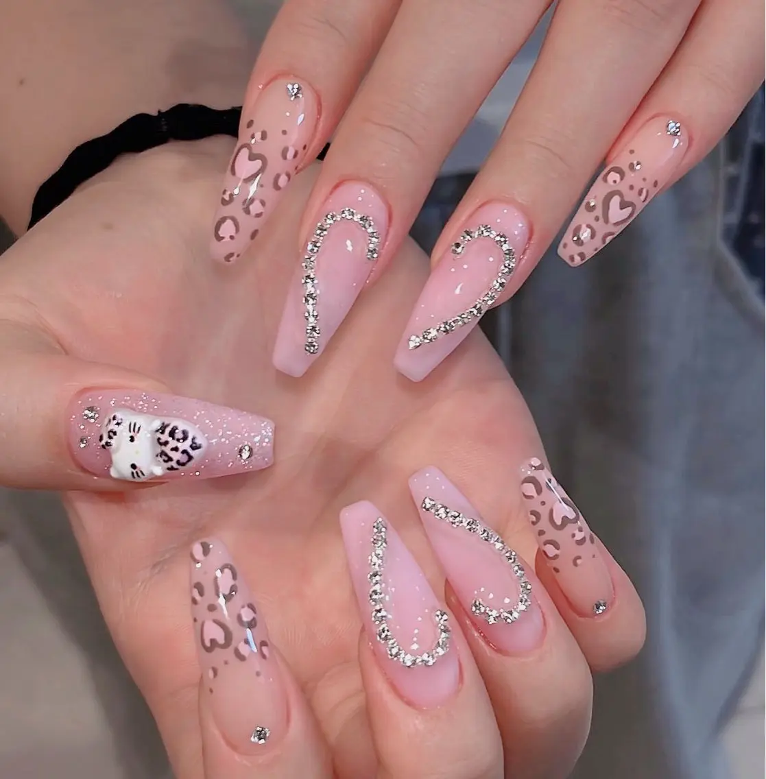 ネイル フレンチネイル ジェルネイル ガラスフレンチ ハロウィン ハート ハンドネイル H.baby Nail Salonのネイルデザイン