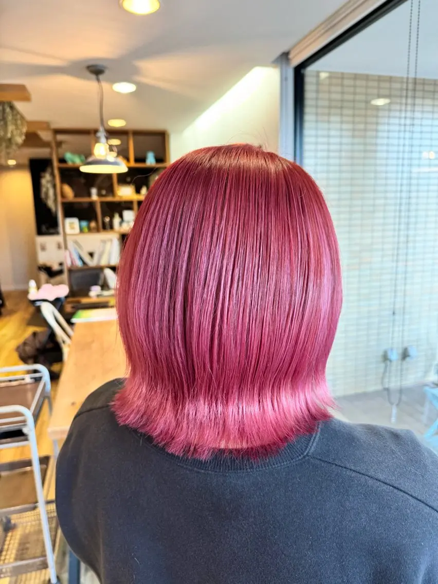 ミディアム カラー レッドカラー ヘアカラー トリートメント ツキダテ ユイのヘアスタイル