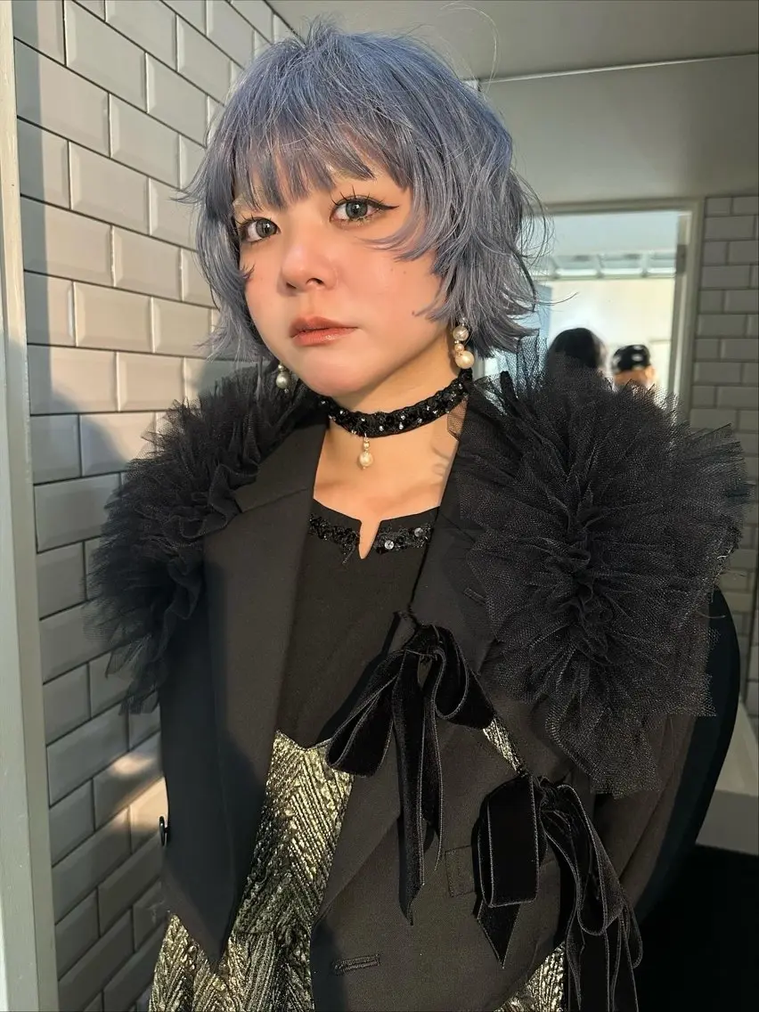 ショート カラー ヘアアレンジ MIYU/ケアブリ ーチカラー／デザインのヘアスタイル