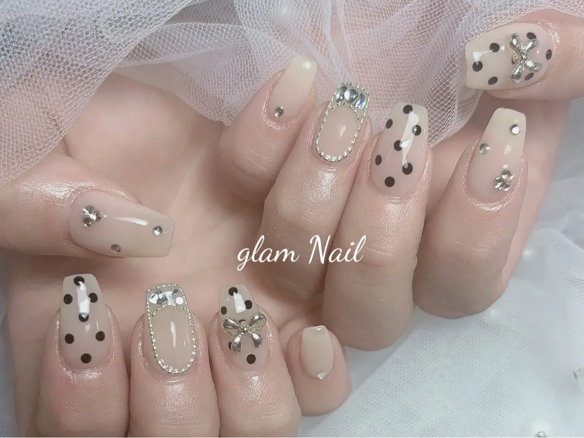 ネイル ハンドネイル エツメ💅 長さだし🎀デザインのネイルデザイン