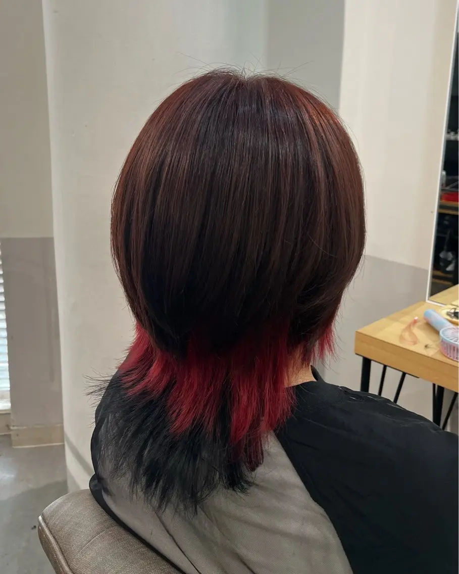 ミディアム カラー ボブレイヤー ブリーチ 透明感カラー デザインカラー ハイトーンカラー ヘアカラー sayuri /大阪・心斎橋美容師のヘアスタイル