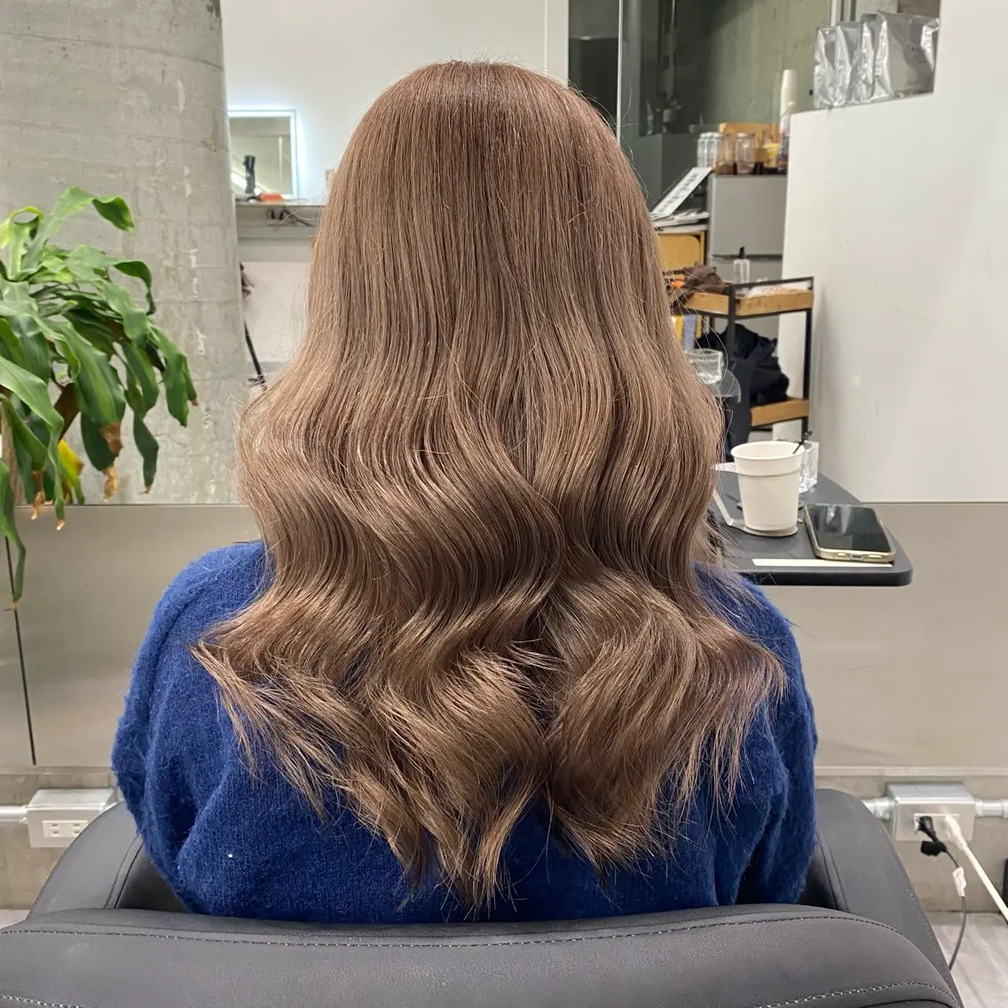 ロング カラー Runa/大人 かわいいハイトーンのヘアスタイル