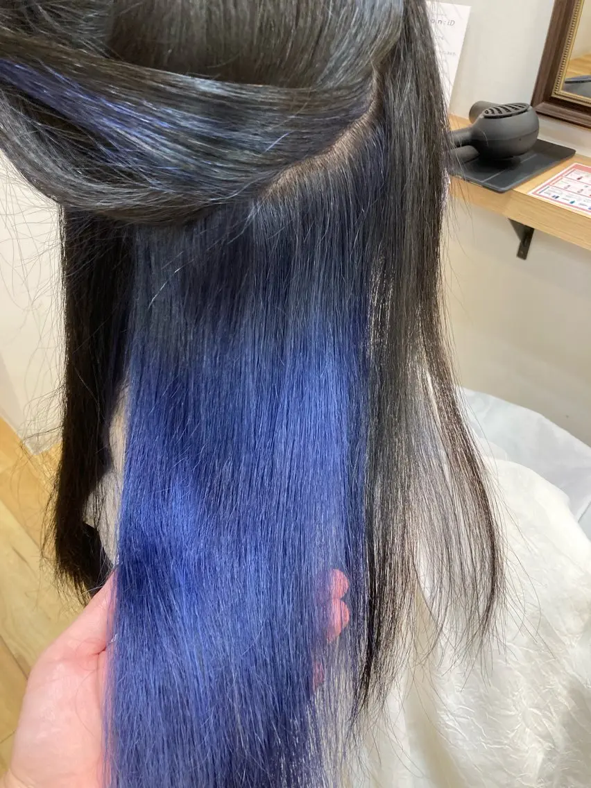 ミディアム カラー ブリーチ ブルーカラー インナーカラー ヘアカラー トリートメント 大野 まゆのヘアスタイル