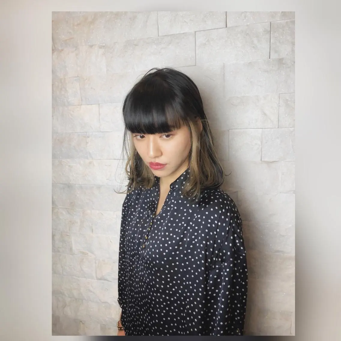 ミディアム カット ヘアカラー 圧倒的美髪ストレート ツダケイタロウのヘアスタイル