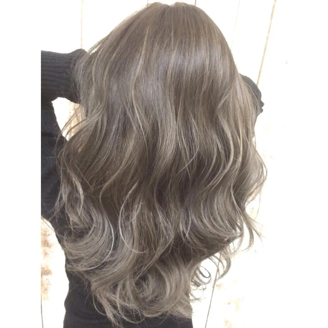 ロング カラー ハイライトカラー 3Dハイライト ハイライト ヘアカラー トリートメント 井上 一平のヘアスタイル