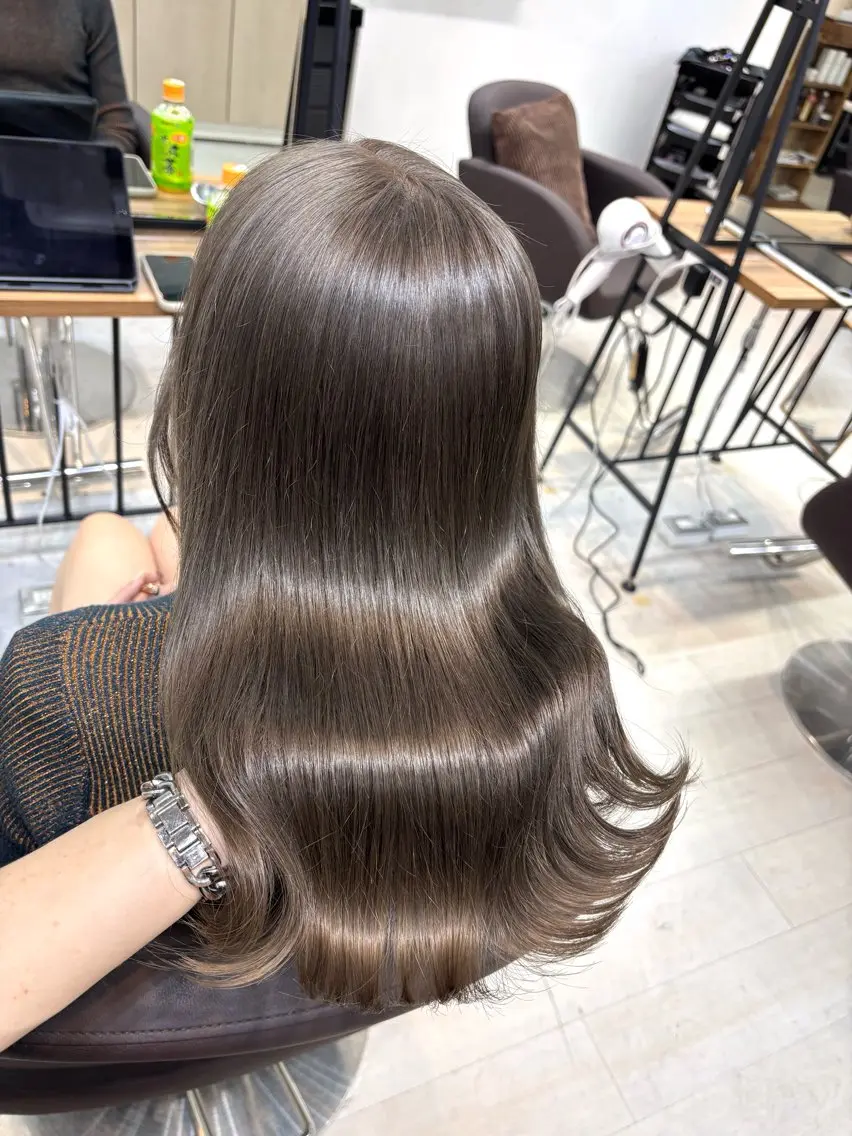 ロング ヘアカラー トリートメント 🪞透明感カラー🫧 縮毛矯正🥇かずきのヘアスタイル
