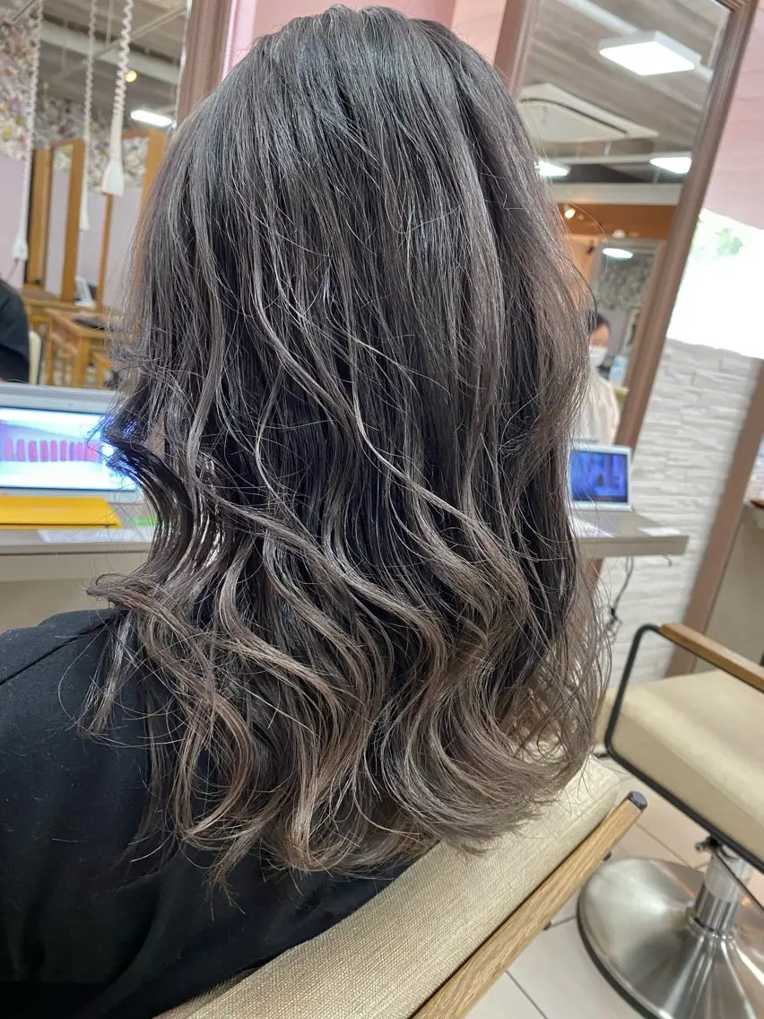 ロング カラー カット トリートメント 黒田 海紘のヘアスタイル