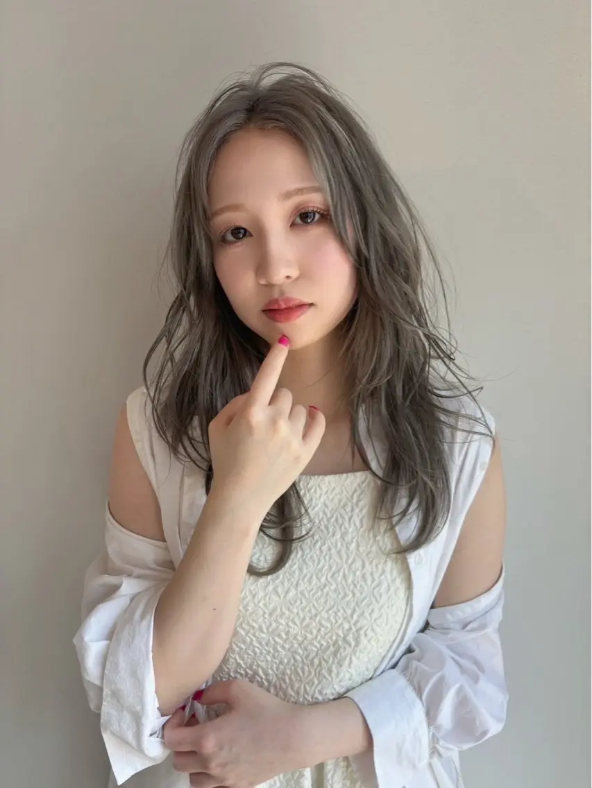 ロング ヘアカラー トリートメント 🌐NATSUMI 🌐【寒色カラー】のヘアスタイル