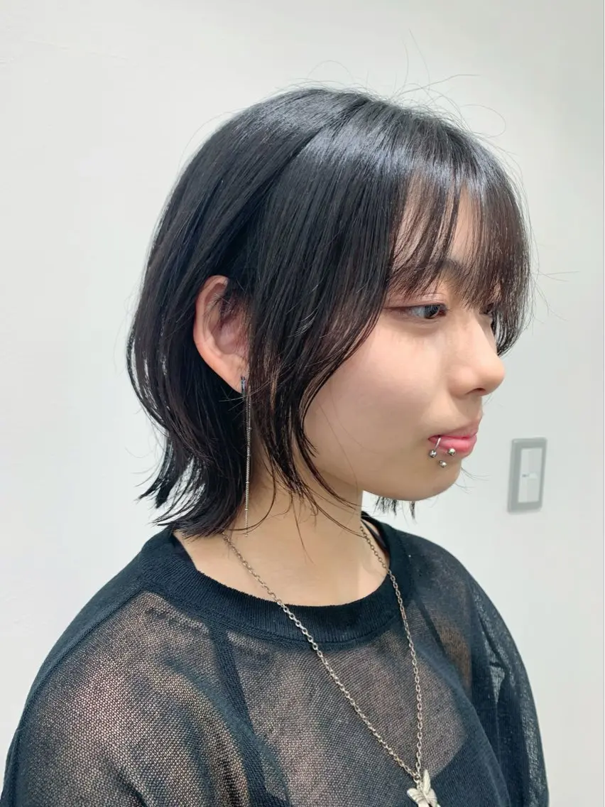 ショート ショートヘア ウルフカット Rina🪄 韓国風レイヤーcutのヘアスタイル