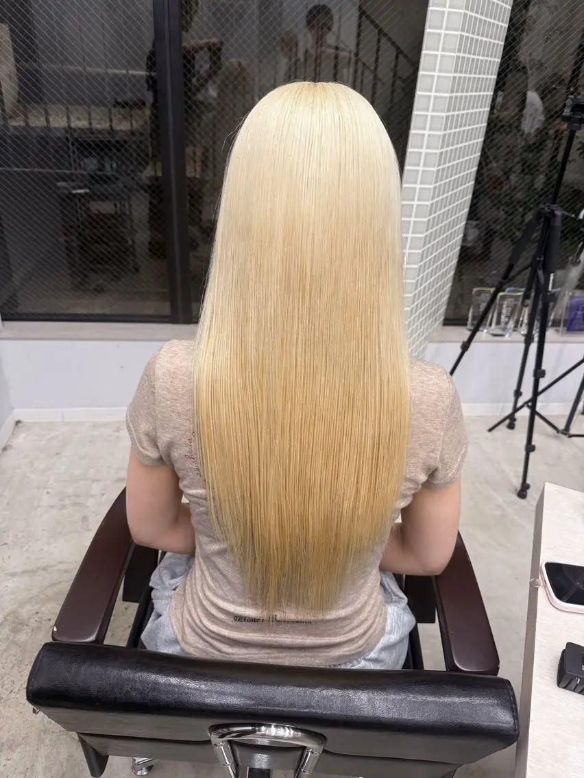 ロング カラー ブリーチ ダブルカラー ハイトーンカラー イルミナカラー ブリーチなしカラー ヘアカラー トリートメント 表参道/透明感カラー 韓国ヘア長田雄希のヘアスタイル