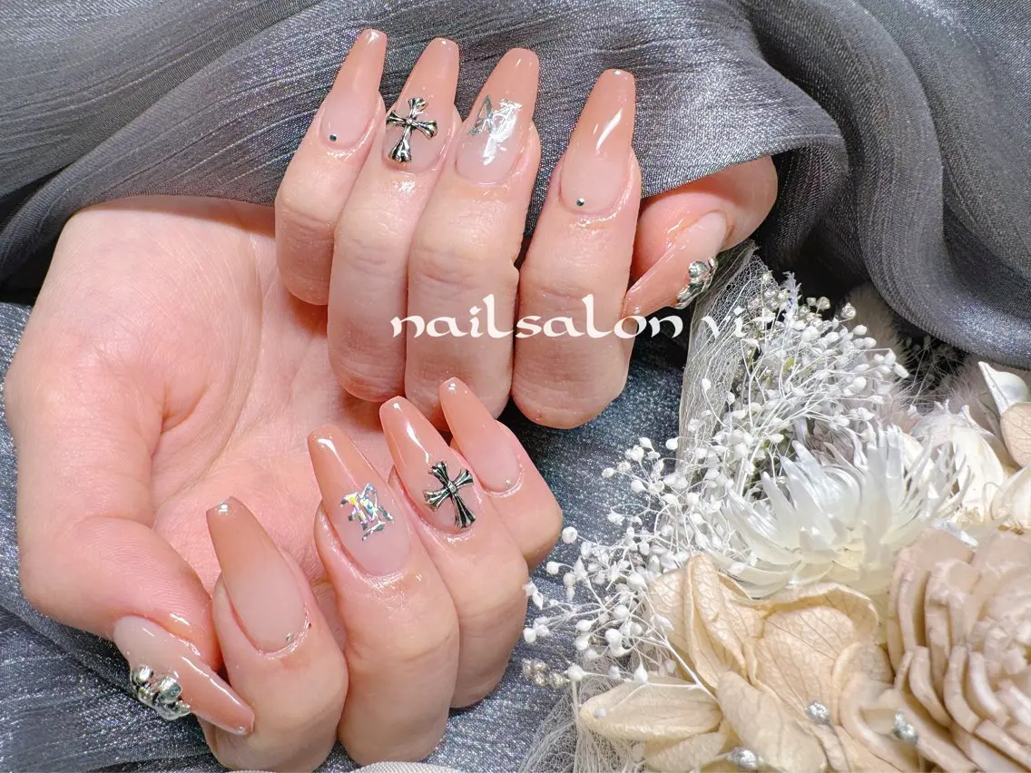 ネイル ハンドネイル ✨Nailsalon Vi+✨のネイルデザイン
