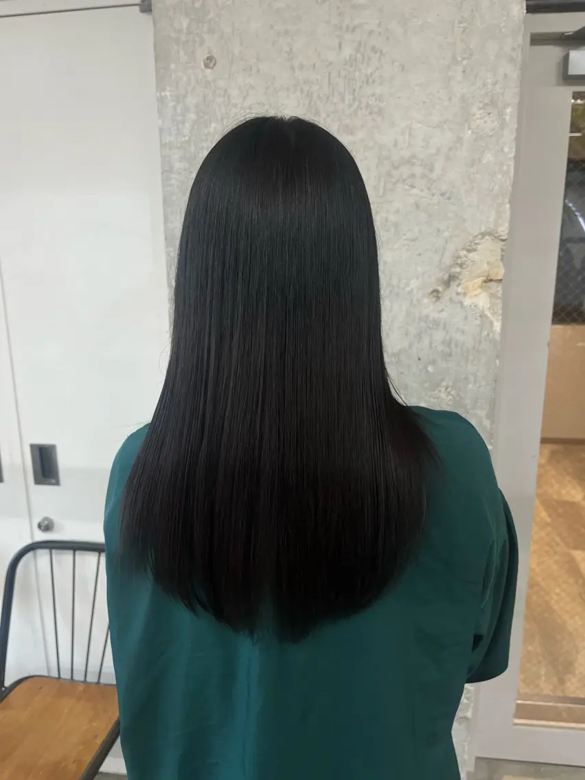 ロング 小長谷 夕菜のヘアスタイル