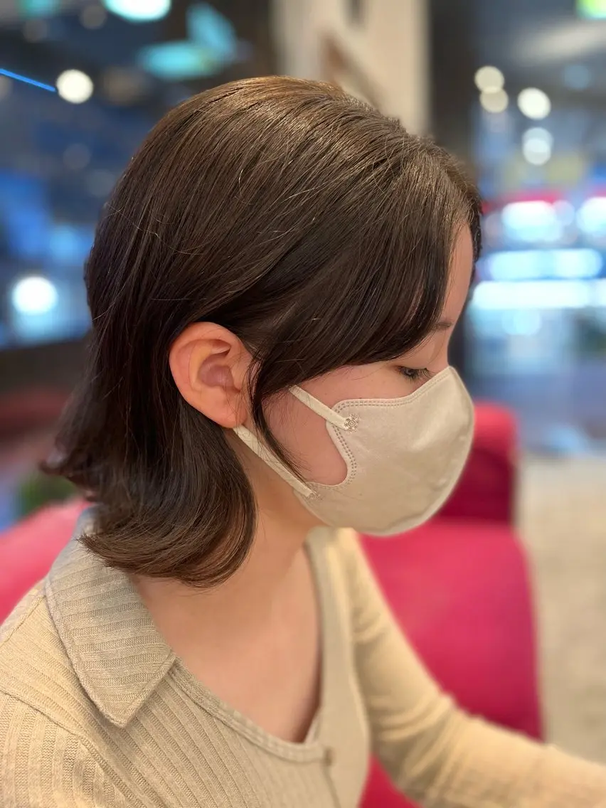 前髪顔周りカットの写真