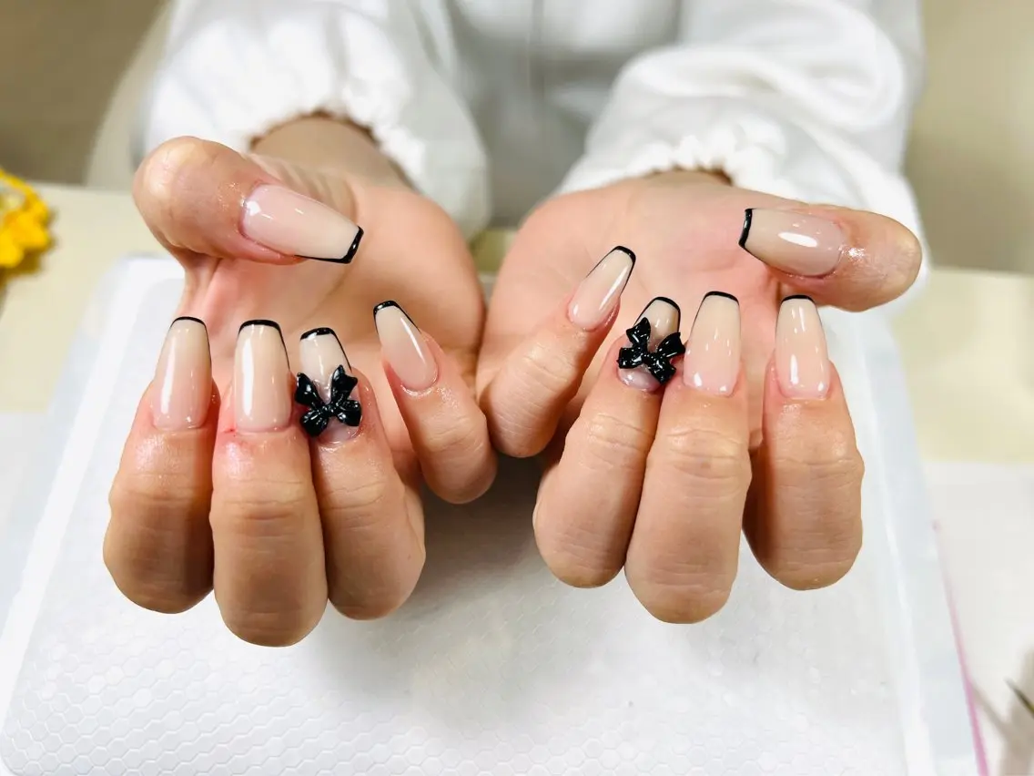 ネイル アートネイル ハンドネイル VAN NAIL SALON海老名店のネイルデザイン
