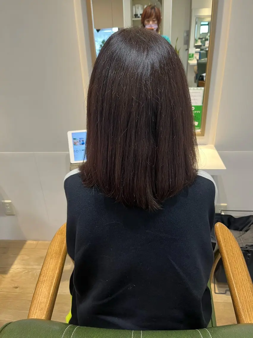 セミロング カラー 小鴨 美佳のヘアスタイル