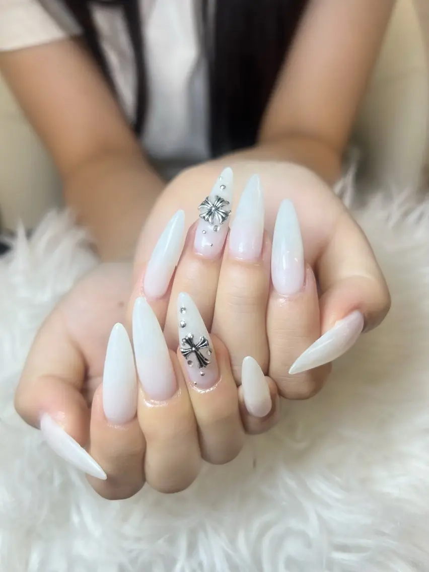 ネイル ハンドネイル Anh 歌舞伎町のネイルデザイン